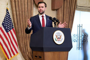 JD Vance acusa o Irão de "terrorismo económico" no Estreito de Ormuz