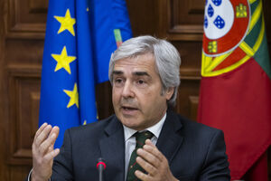 Nuno Melo adianta que Portugal conta com efetivo de 24.517 militares 