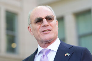 Embaixador de Israel nos EUA critica papel da França nas negociações com o Líbano