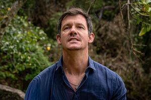 O ator Pedro Rodil faz parte do elenco da micronovela "Refúgio Proibido" 