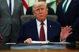 Irão: Trump afirma que Teerão não pode ameaçar um novo encerramento de Ormuz