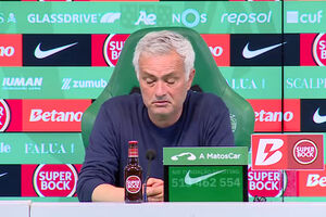Mourinho sobre Schjelderup: "Está num momento de auto-estima grande"