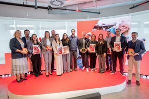 Os vários distinguidos subiram ao palco na entrega de prémios da quarta edição do SME EnterPRIZE – Prémio Europeu de Sustentabilidade para PME