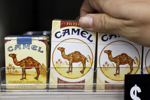 Maços de tabaco da marca Camel