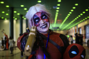 Cosplayer de Deadpool marca presença na Comic Con em Santa Maria da Feira