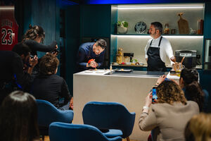 Jesús Camacho (à esquerda) e Henrique Sá Pessoa juntaram Portugal e Tenerife à mesa