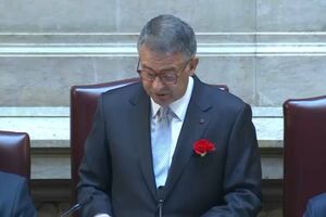 António José Seguro pede aos jovens que "não sejam espectadores da democracia"