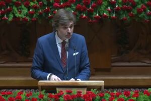 Deputado do CDS-PP diz que os partidos têm medo de celebrar novembro e de fazer as reformas necessárias