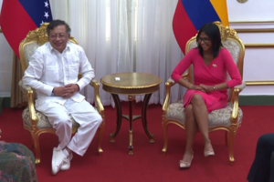 Líderes da Colômbia e Venezuela reúnem-se pela primeira vez após saída de Maduro 