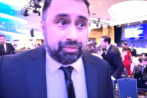 “Os Serviços Secretos agiram rapidamente”: jornalista descreve momento em que Trump foi retirado do jantar