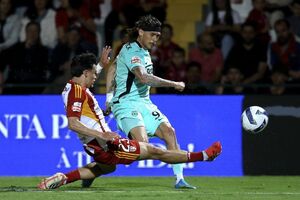 Sporting empata com o AVS