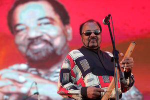  Bonga vai dar, este fim de semana, um concerto de entrada livre em Braga, no âmbito do gnration open day