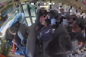 Alunos evitam tragédia após motorista escolar desmaiar ao volante