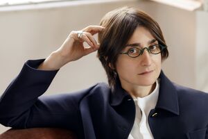 Chiara Valerio nasceu em Scauri, em 1978, e vive atualmente em Roma 