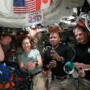 'Deixou-nos a todos boquiabertos”: astronautas descrevem eclipse da Terra visto da órbita da Lua