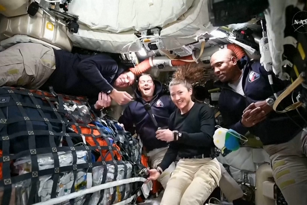 “Eu sou a canalizadora espacial”: astronauta Christina Koch resolve avaria na sanita a bordo da Artemis II 