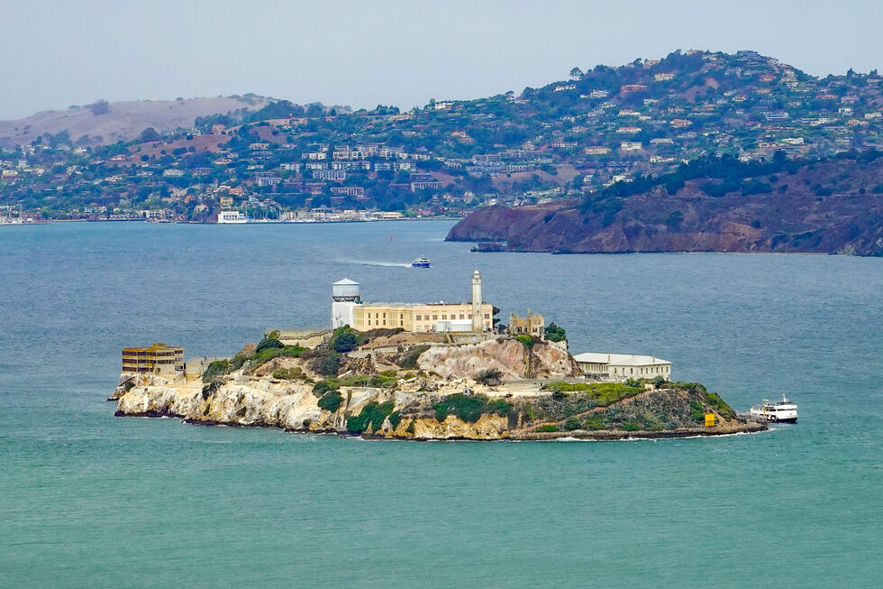 Trump quer reabrir e ampliar a prisão de Alcatraz para criminosos violentos
