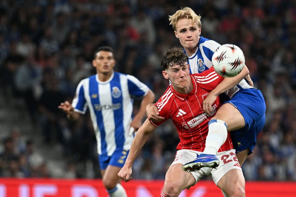 Jogo de futebol entre o FC Porto e o Nottingham Forest