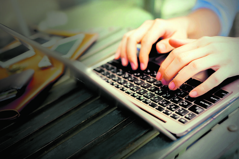 Desinformação: a 'doença invisível' que está a corroer as democracias na União Europeia