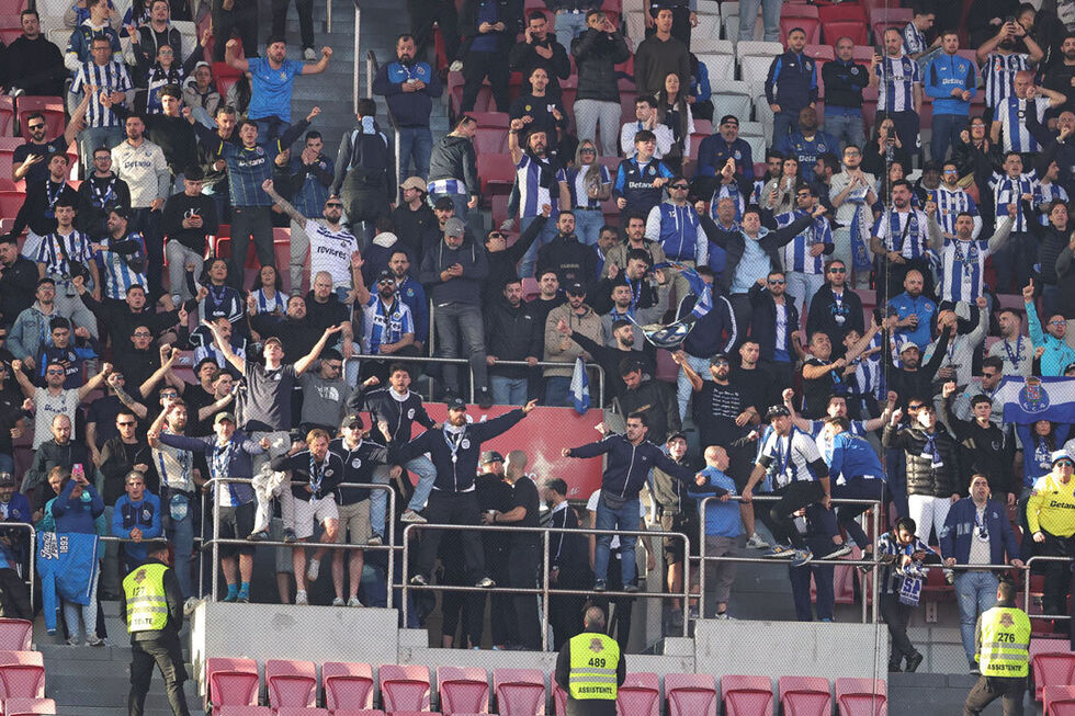 Adeptos do FC Porto na Luz