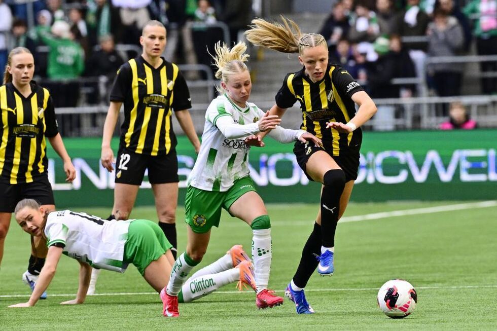 Hacken vence Hammarby