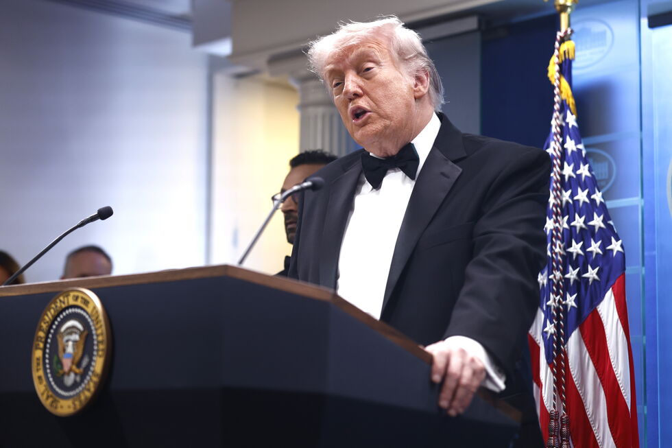 Trump minimiza tiroteio em jantar de gala: "Não fiquei preocupado".
