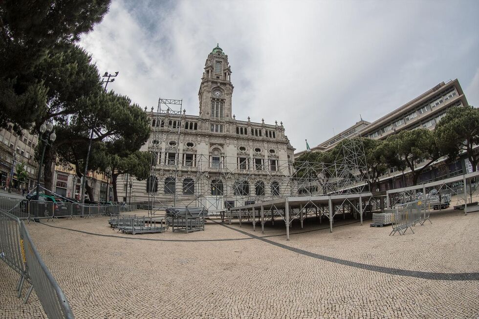 Preparativos na câmara do Porto para possível festa do FC Porto