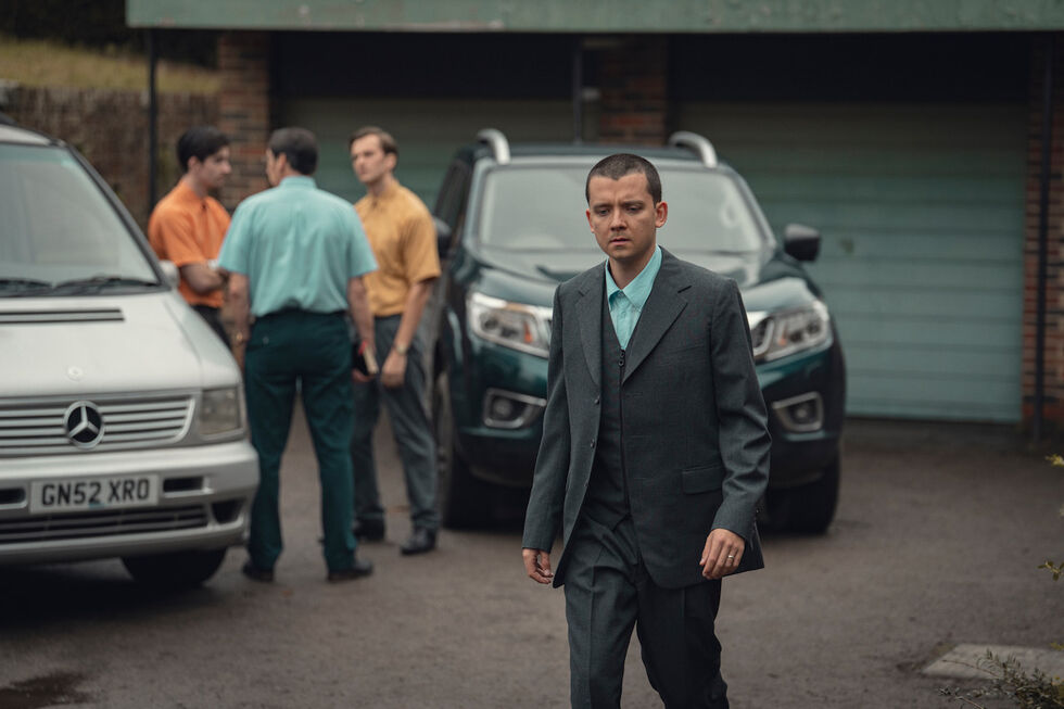 Asa Butterfield é um dos protagonistas da série