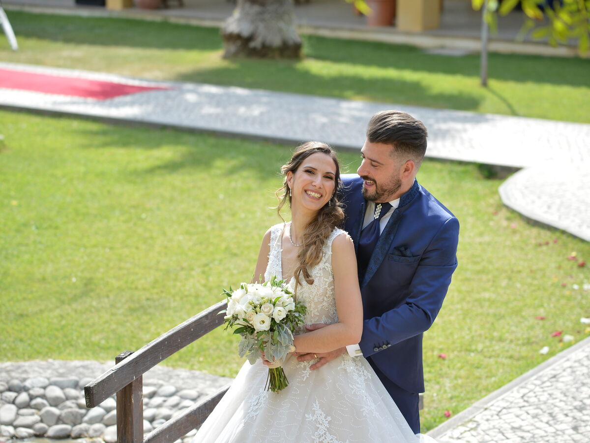Casar de branco, sem gastar muito