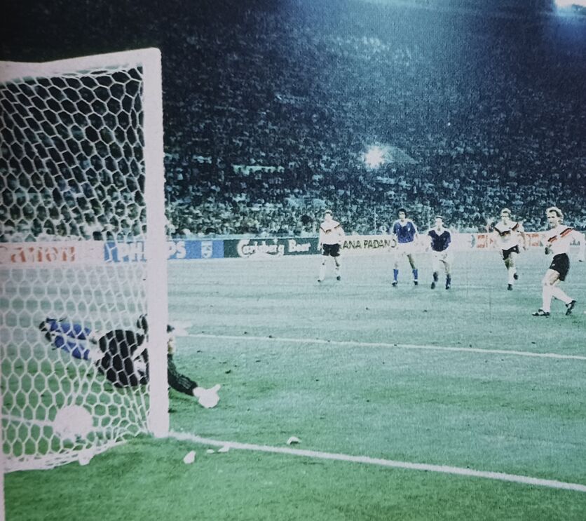 Brehme marcou na final, de penálti, aos 85 minutos, e deu o título mundial à Alemanha