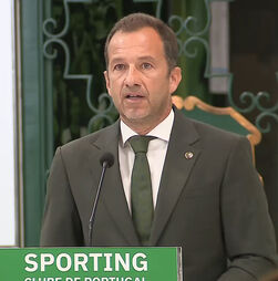 Sporting oficializa renovação de Rui Borges: 'Um homem sério e honesto' 