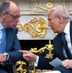 Merz diz que EUA foram 'humilhados' pelo Irão e Trump manda retirar 5 mil soldados da Alemanha