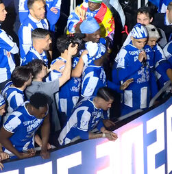 Gabri Veiga com discurso ao estilo de Pote na festa do FC Porto: 'Diziam que tínhamos muito medo...'