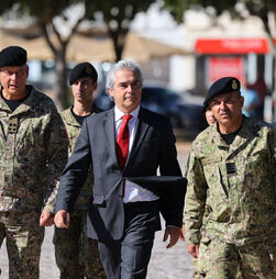 PSD e CDS-PP propõem programa de voluntariado cívico-militar que permite carta de condução gratuita