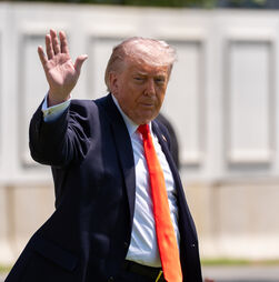 O “Jardim dos Heróis” de Trump cresce em escala, custo e controvérsia