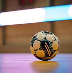 Jogadora de futsal do Santa Luzia FC multada por 33 apostas em jogos oficiais