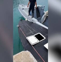Mistério após drone militar dar à costa em ilha grega 