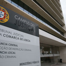 Ministério Público pede prisão preventiva para quatro polícias detidos no caso da esquadra do Rato