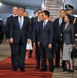 Donald Trump já está na China: veja as primeiras imagens