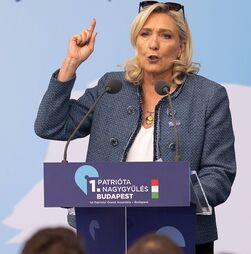 Marine Le Pen vai candidatar-se às presidenciais de França de 2027
