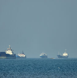 Irão: Guarda Revolucionária ameaça cobrar por uso de cabos submarinos de Ormuz
