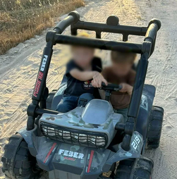 Padrasto terá agredido um dos menores. Mãe é suspeita de abandono agravado