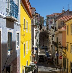 Estrangeiros representaram 28% das compras de casas em Portugal em 2025
