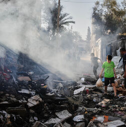 Médio Oriente: Ativista portuguesa entre os retidos de caravana humanitária para Gaza na Líbia
