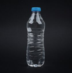 Investigadores descobrem obstáculos à reciclagem completa de garrafas de plástico