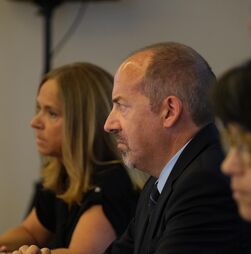 Álvaro Santos Pereira pede ao Governo que travão ao crédito seja 'vinculativo'
