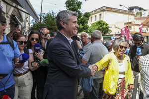 José Luís Carneiro participa na marcha do Dia do Trabalhador convocada pela CGTP-IN, entre o Martim Moniz e a Alameda, em Lisboa