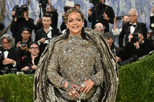 Rihanna vestiu Maison Margiela by Glenn Martens 