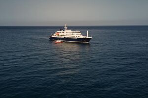 Navio de cruzeiro tem 149 pessoas a bordo