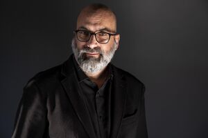 O escritor Valter Hugo Mãe